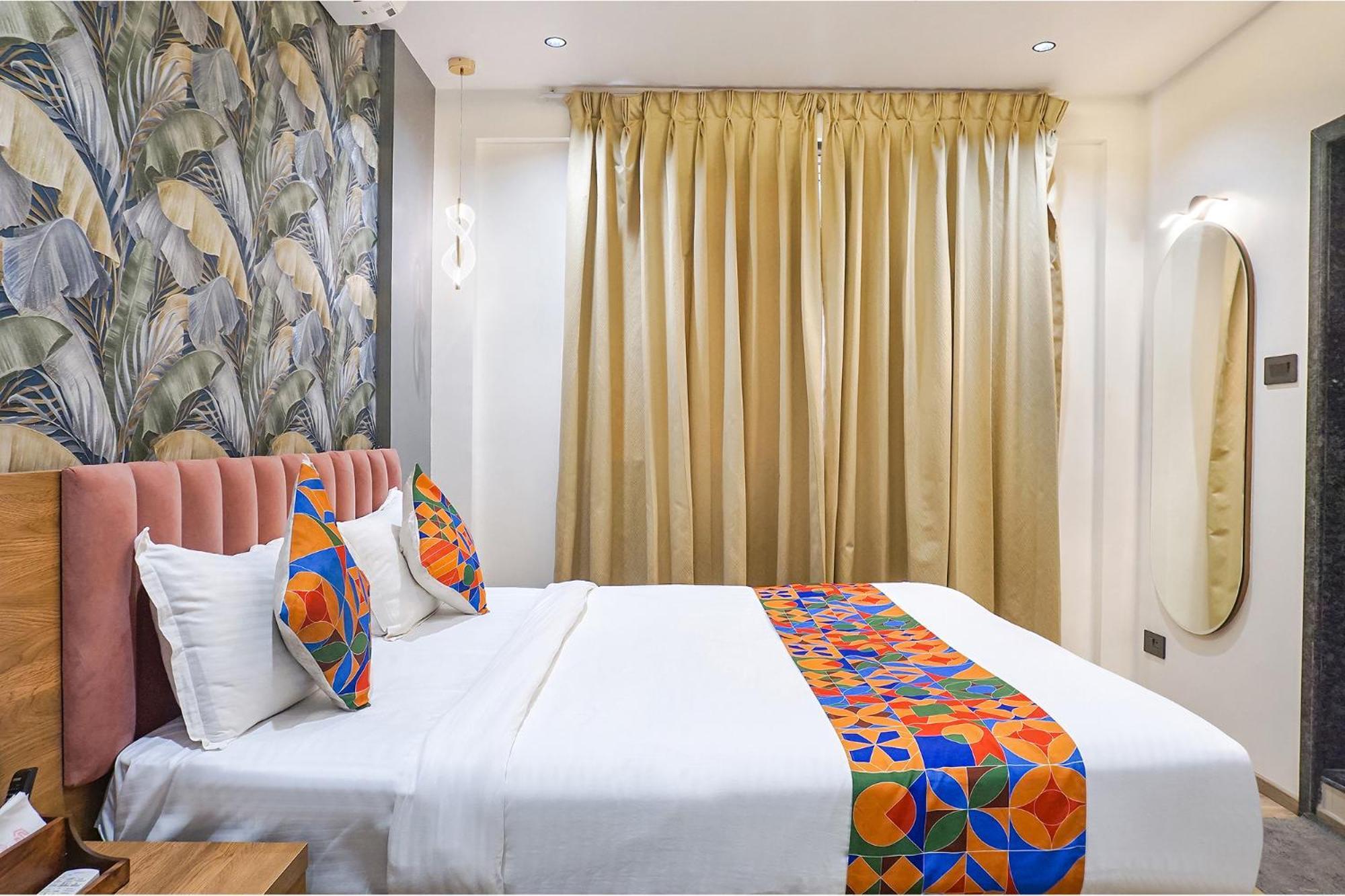 Fabhotel Prime Shourya Residency - Nr Maharshi Karve Museum Pune Esterno foto