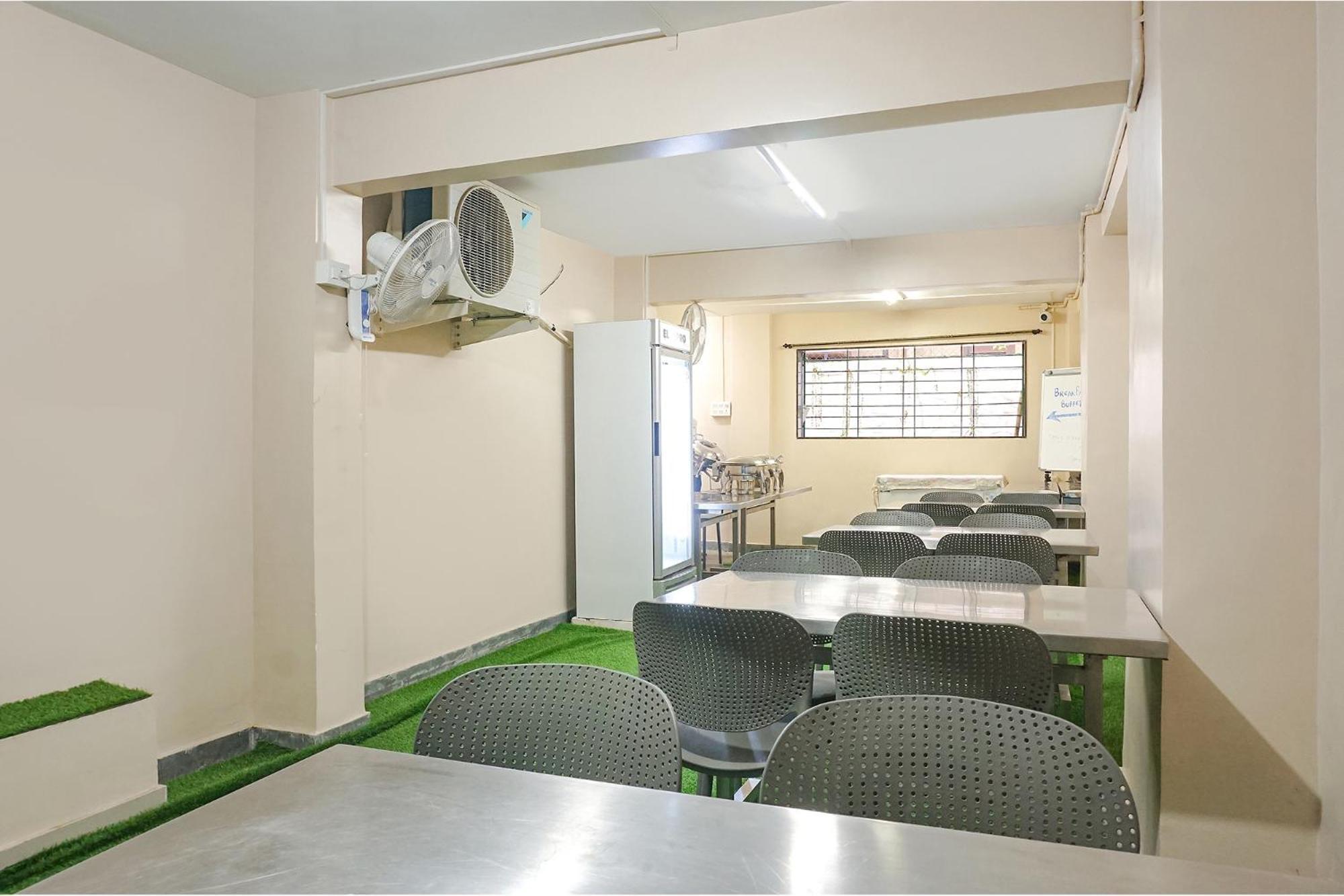 Fabhotel Prime Shourya Residency - Nr Maharshi Karve Museum Pune Esterno foto